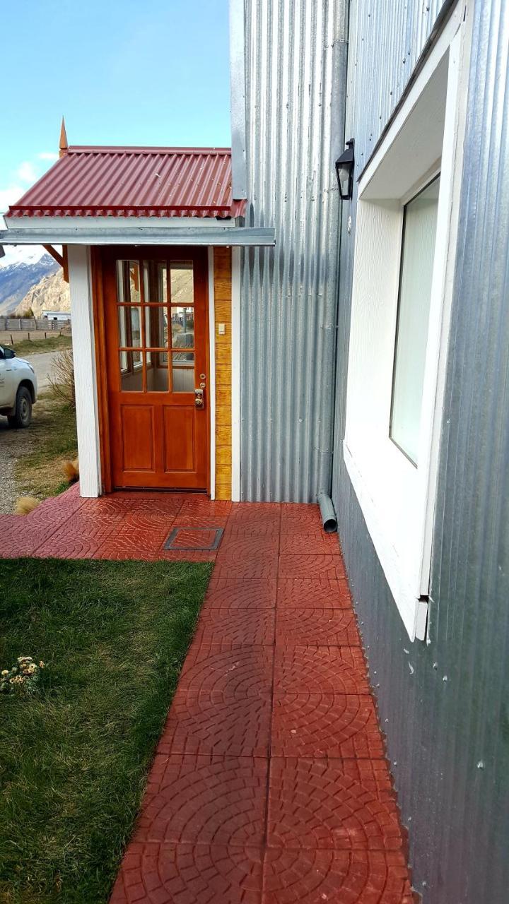 Aguila Mora Aparts El Chalten Esterno foto